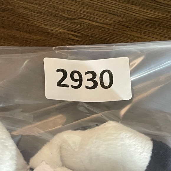 Chick fil A Cow Plush Toy Eat Mor Chikin Stuffed Animal 2002 Collectible - Picture 7 of 7